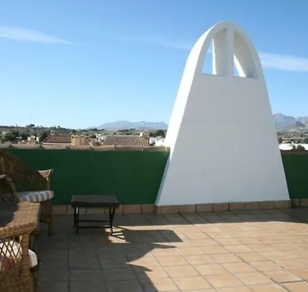 Mara, Villa *